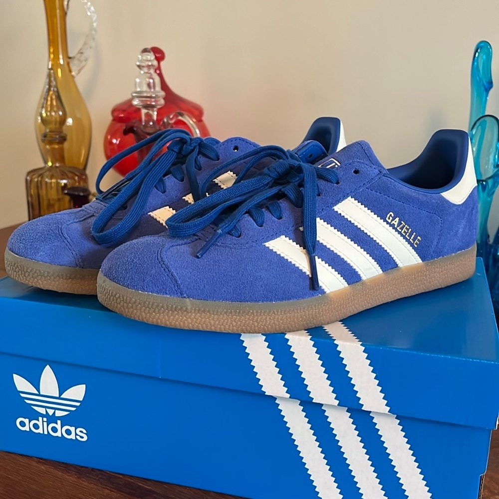 Adidas Gazelle Royal Blue and Off white M/7 W/8